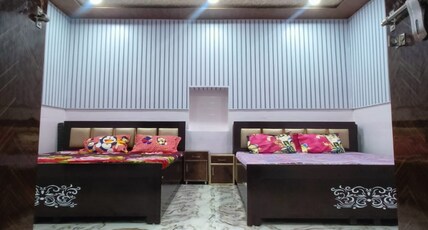 Balaji Sadan Room Type - 4-Bed Bedroom - Private External Bathroom - AC