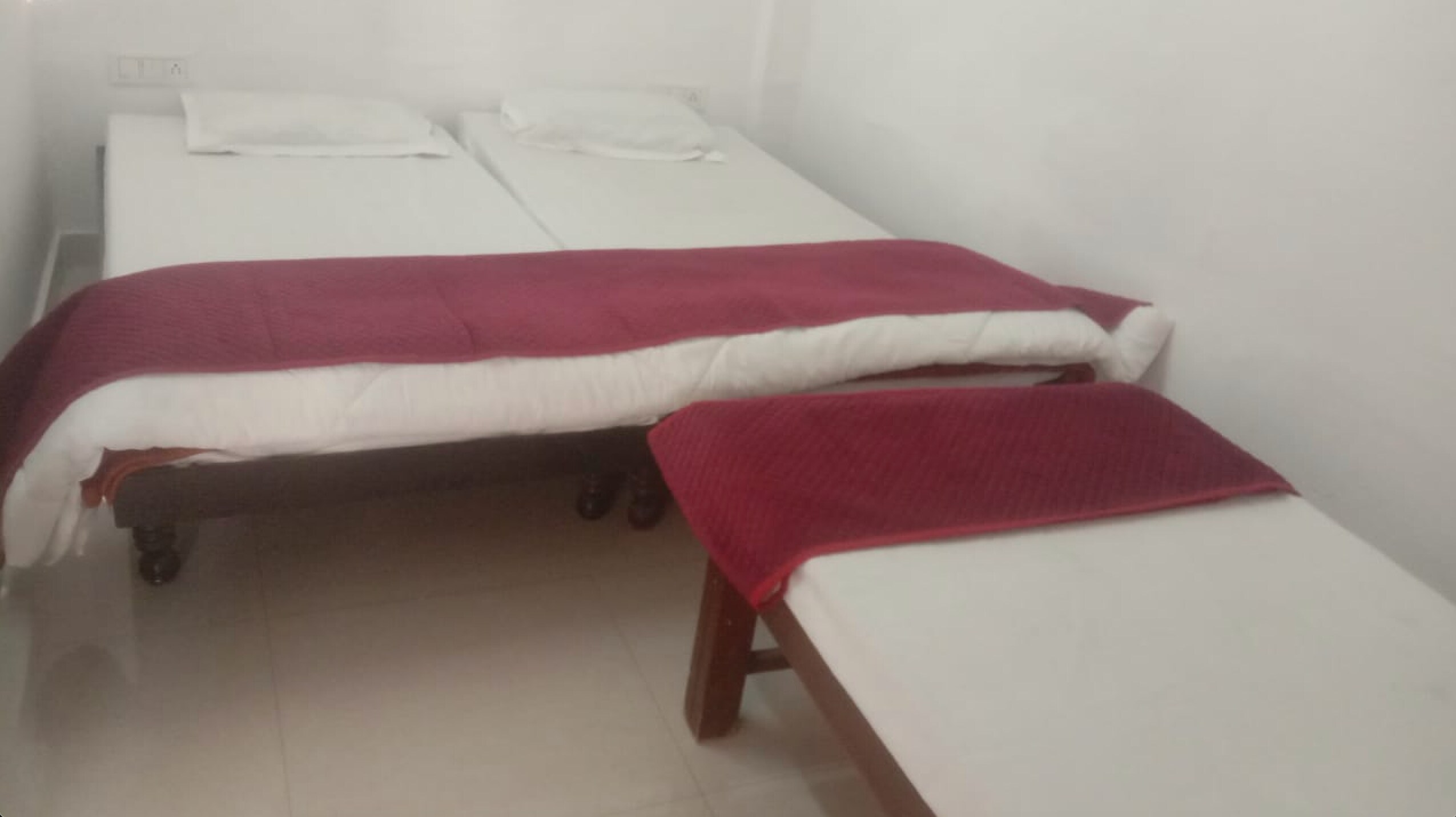 Ashish Guest House, Goverdhan Vilas - Tap to explore photos