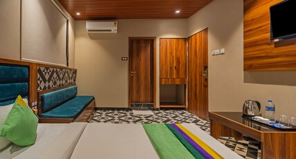 Treebo Prince Andheri East Room Type - Deluxe Room