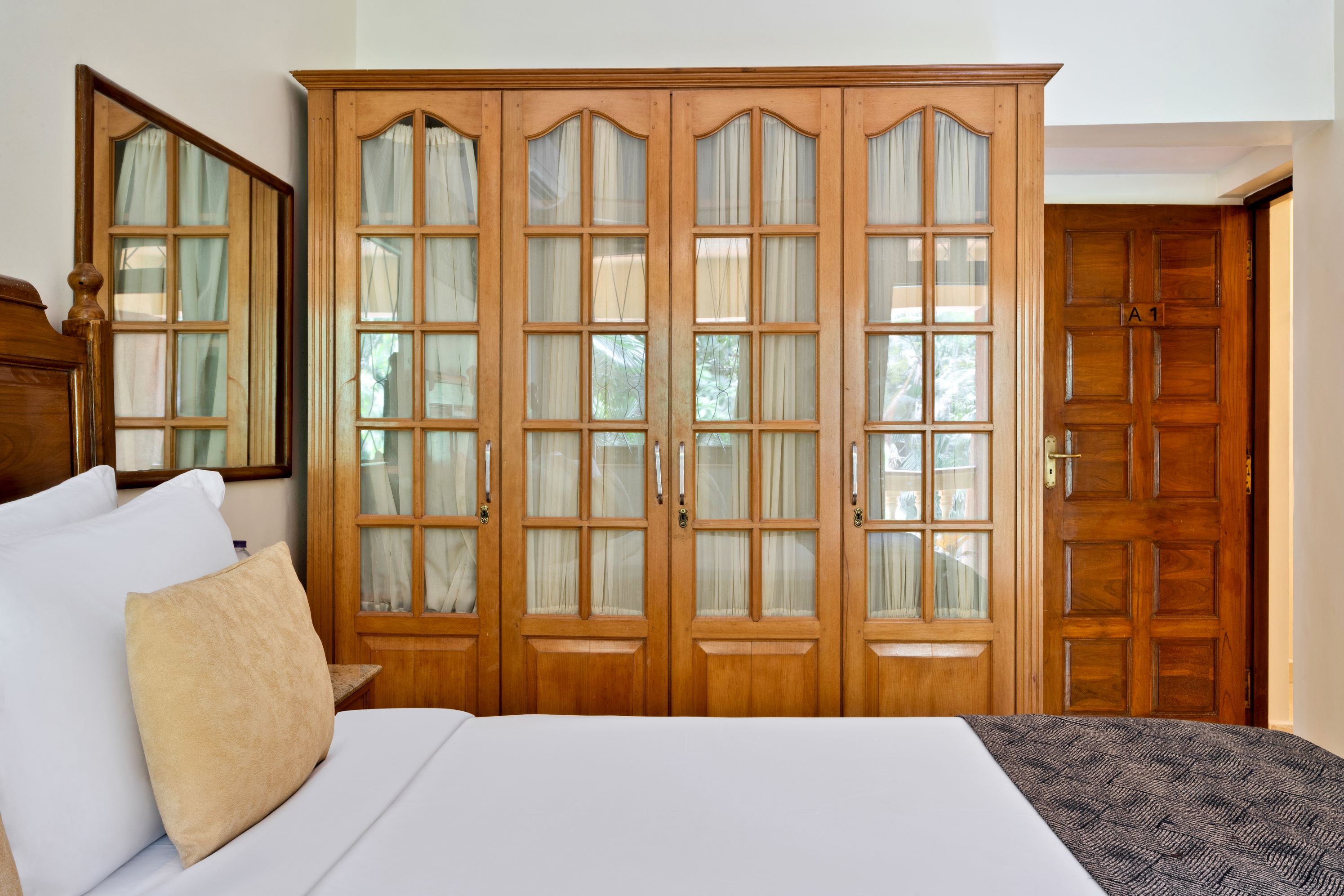 De Mandarin Beach Resort Suites & Villas - Tap to explore photos