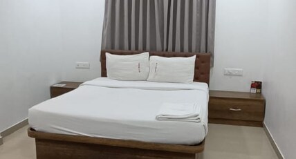 RK's Regency Room Type - Deluxe Queen Bed Room RK's Regency Room Type - Deluxe Queen Bed Room
