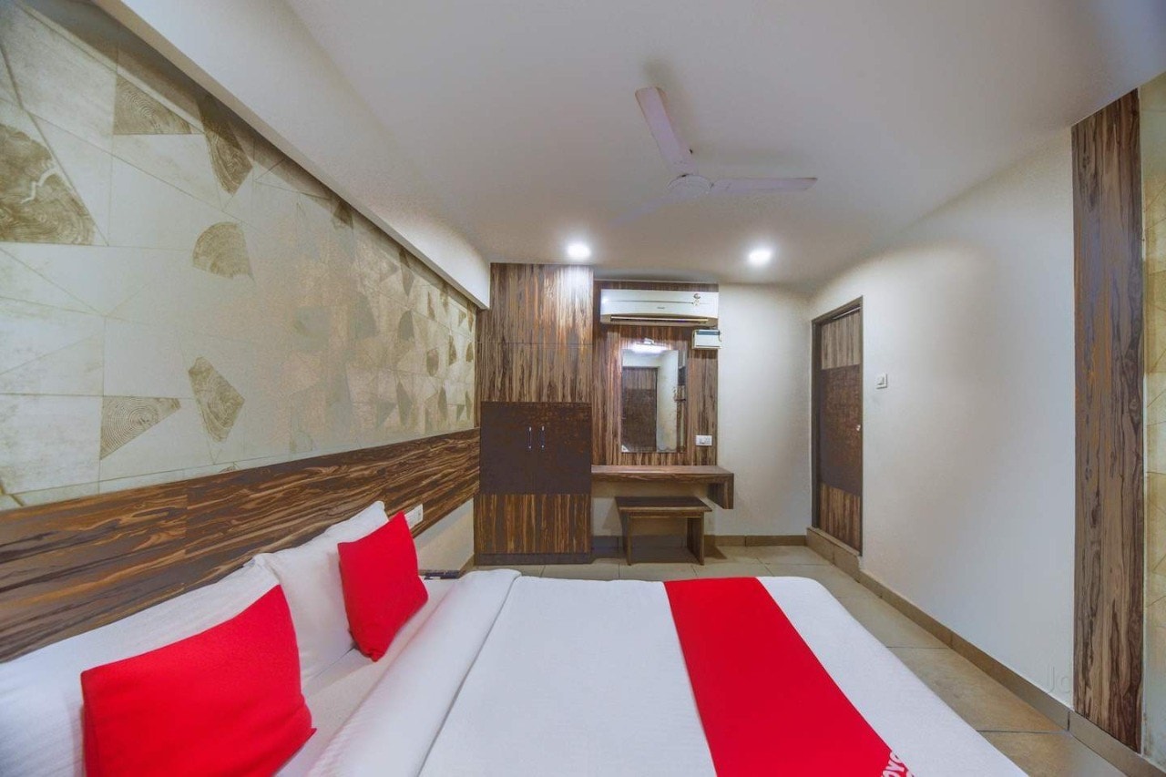 Serenity Inn Porur - Tap to explore photos