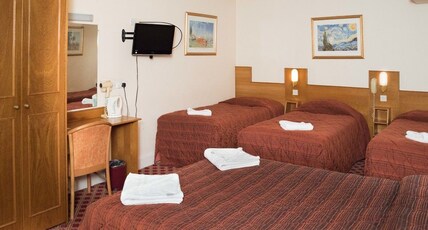 Seymour Hotel Room Type - Quadruple Room Seymour Hotel Room Type - Quadruple Room