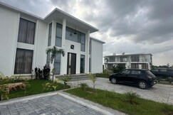 Legacy 18 Kings villa