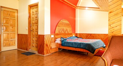 Zarim Hotel Manali (Near Mall Road) Room Type - Family Suite Room