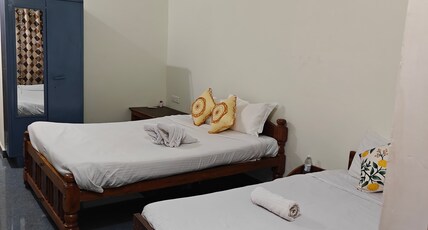 Rococo Pelton Beach Hut | Room & Restaurant Room Type - Standard Family Room