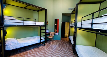 YellowSquare Florence Room Type - Sextuple Room with Bathroom