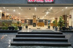 White Panda Hotels Royal Inn
