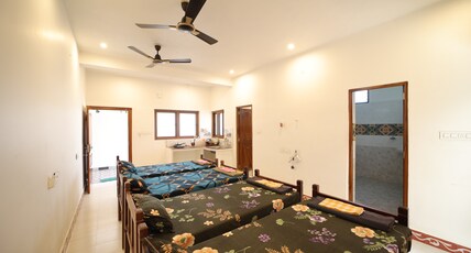 Le Pondy Home Stay Room Type - Quadruple Room