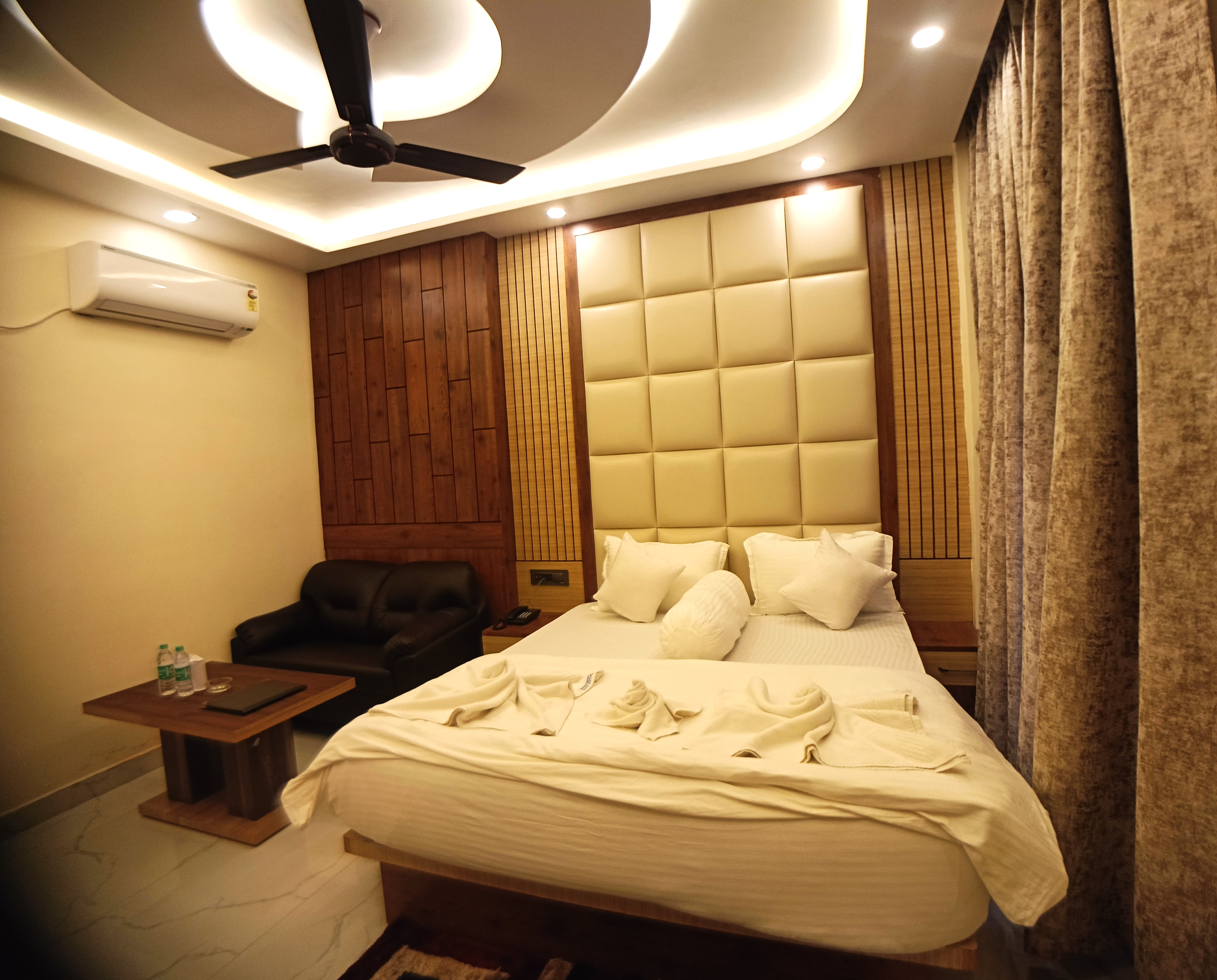 Sagar Kuthi - Tap to explore photos