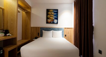 Haven Hut Hotel Room Type - Deluxe Double with City View
