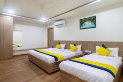 Itsy Hotels Krishna Residency, Govardhan Chauraha
