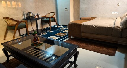 Hi Hotel By Madras(1.2 km from Triveni Ghat) Room Type - Suite Room
