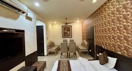 Hotel 9th Planet Room Type - Executive Room With free WiFi