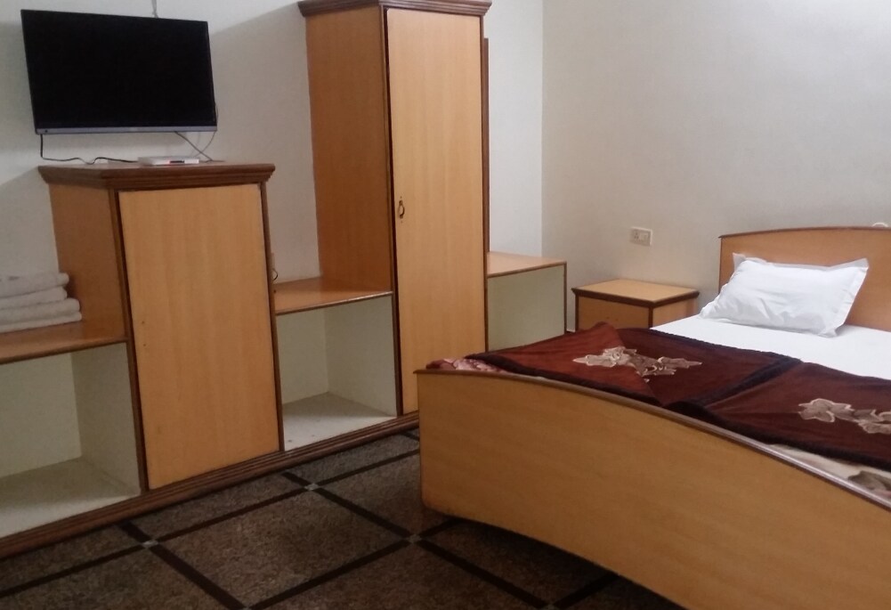 Hotel Harsh Palace - Tap to explore photos