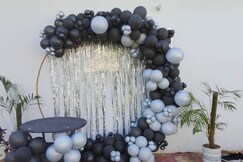 The Happy Hangout Luxe Stay