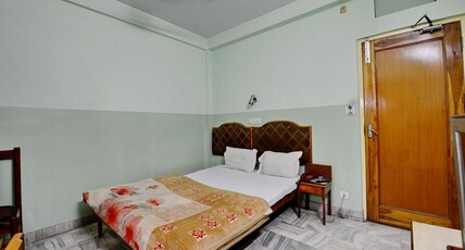 Hotel Yatrik Room Type - Double Bed AC ROOM