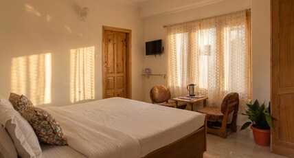 Kalra Regency Shimla Room Type - Standard Private Room
