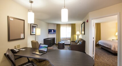 Candlewood Suites NEW BRAUNFELS, an IHG hotel Room Type - 1 Bedroom Suite Kitchen Area Candlewood Suites NEW BRAUNFELS, an IHG hotel Room Type - 1 Bedroom Suite Kitchen Area