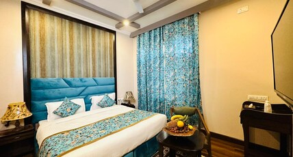 Hotel Zamin Resort Room Type - Deluxe Room With Hot and Cold AC