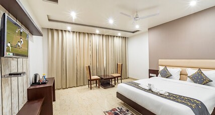 Hotel Trimurti Room Type - Premium Room-Ganga View