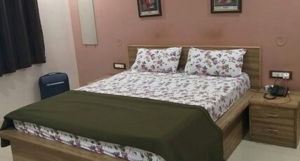 HOTEL ARA RESIDENCY Room Type - STANDARD NON AC ROOM