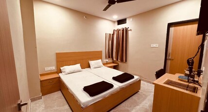 Hotel Mid Town Room Type - NON AC Room