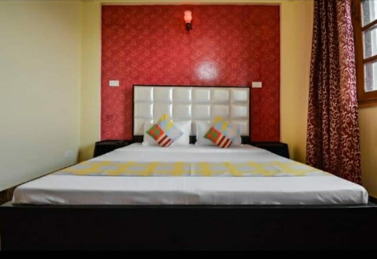Victorian Homes | Entire 3 BHK Apartment - Tap to explore photos