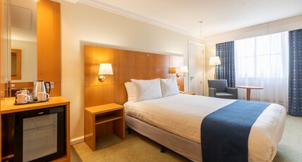 Holiday Inn London - Sutton Room Type - 1 Queen Accessible