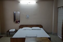 Address of THE HOTEL ELITE INTERNATIONAL