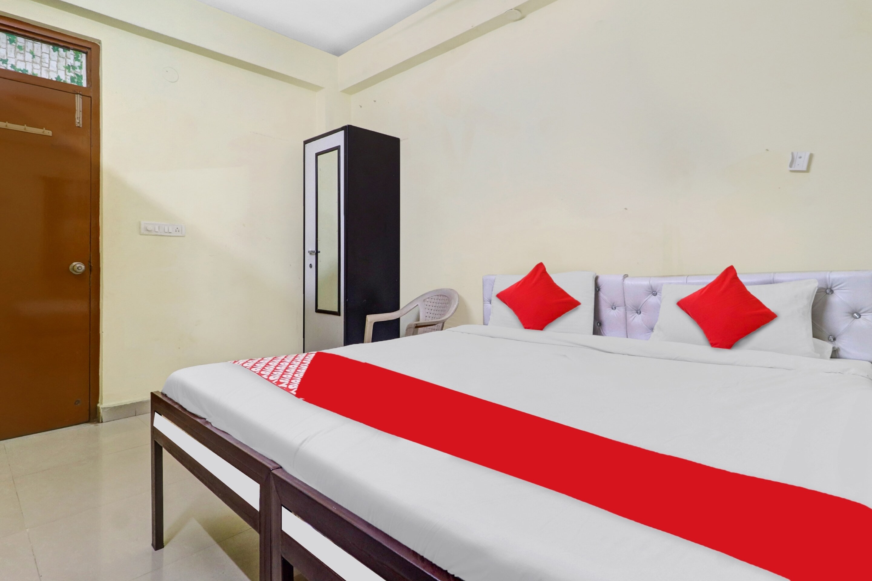 Hotel O Ruby Grand Inn Nallagandla - Tap to explore photos