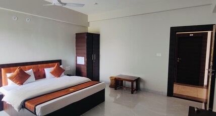 Ram Ratan Hotel Room Type - Deluxe Room