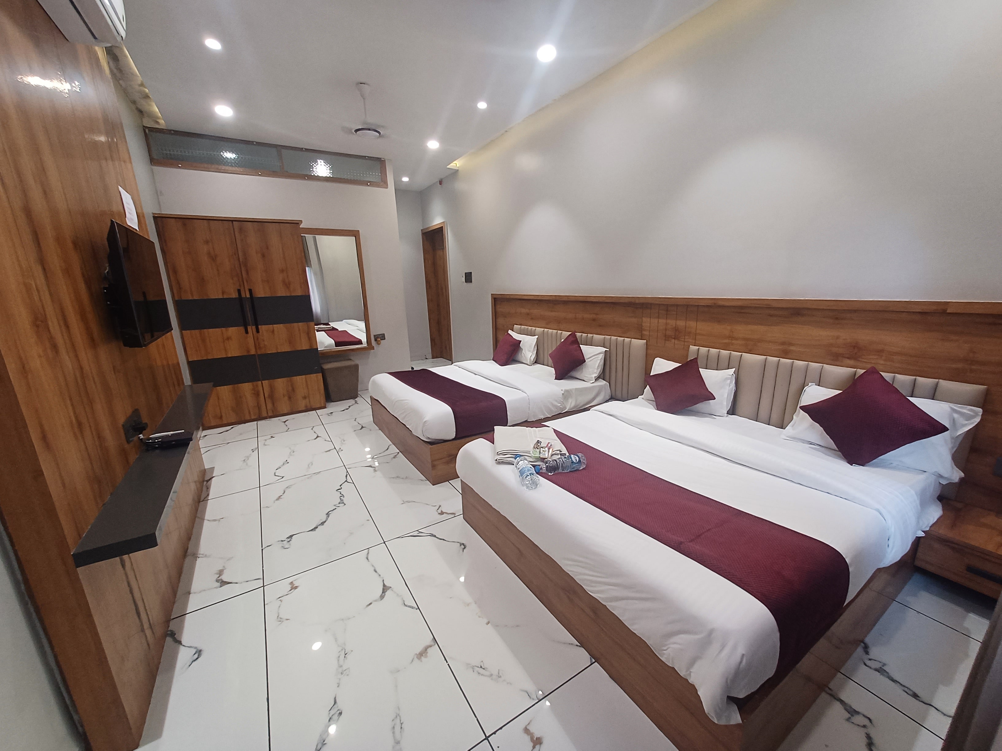 HOTEL UJJAIN PRIDE - Tap to explore photos