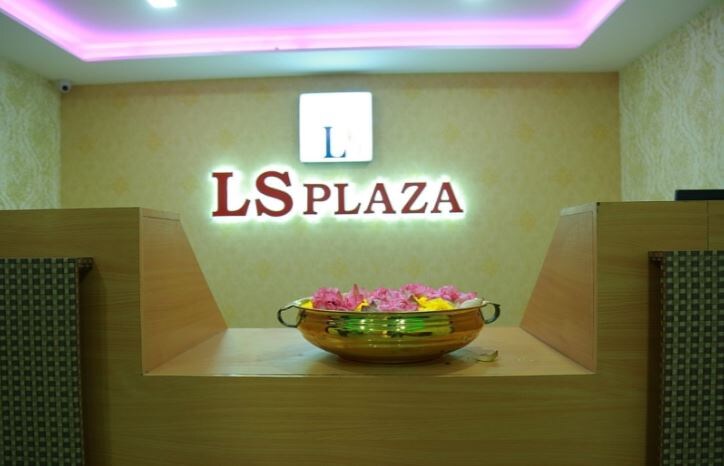 LS Plaza - Tap to explore photos