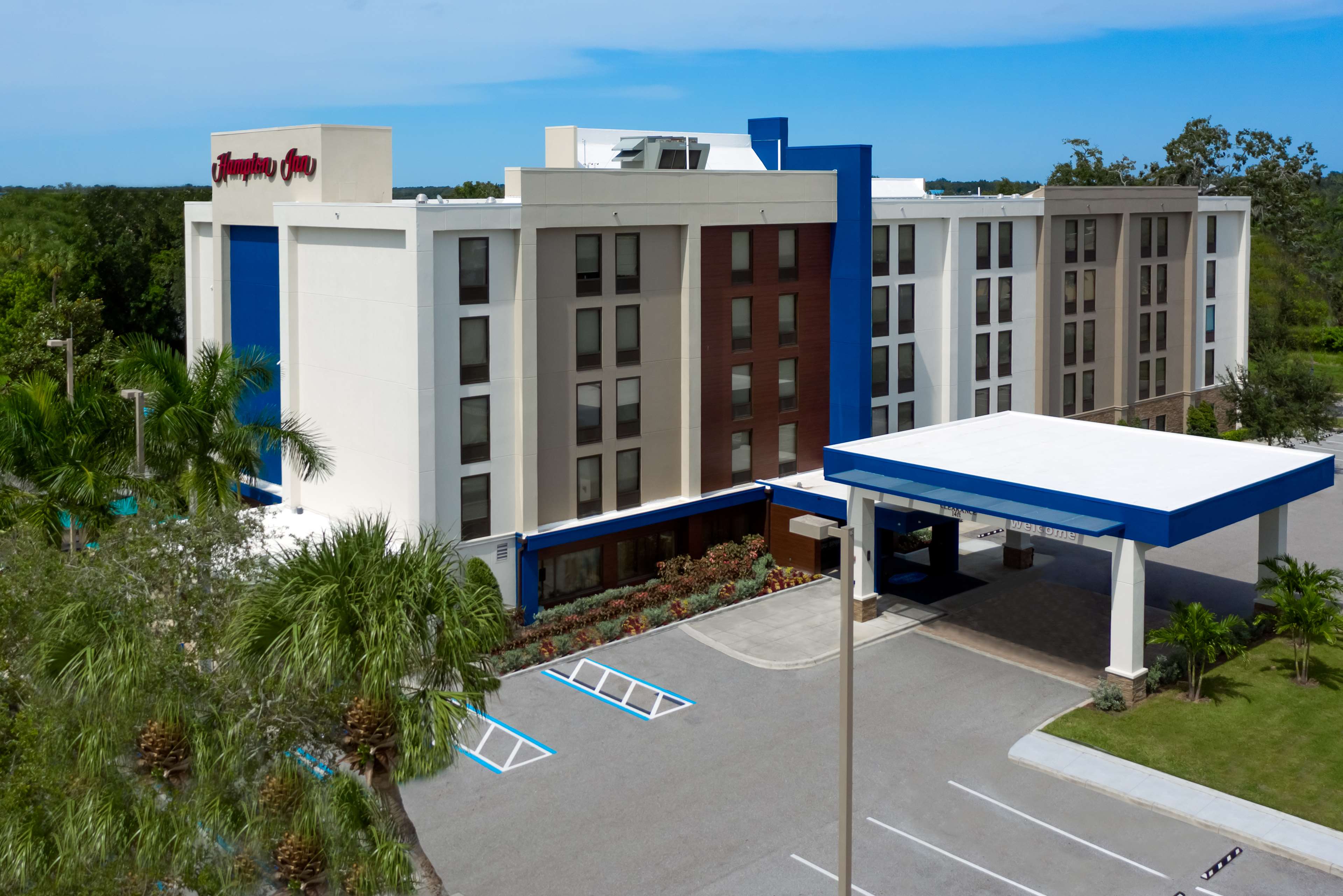 Hampton Inn Ellenton/Bradenton, FL - Tap to explore photos