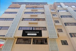 Super Townhouse Vadodara Railway Station Road Formerly Hotel Raajpath