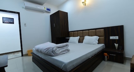 Hotel Crystal Room Type - Deluxe