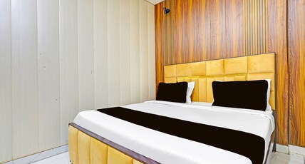 Hotel O Crown Inn Room Type - Classic