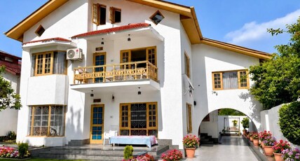 Peaceful Villa with Private Lawn View - Dream Stays Room Type - Peaceful Villa with Private Lawn View - Dream Stays