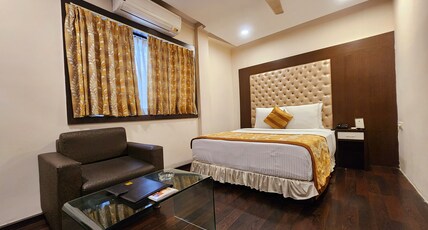 Hotel Lee International Room Type - Deluxe AC Room with free WiFi