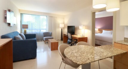 Staybridge Suites GUADALAJARA EXPO Room Type - One Bed Suite