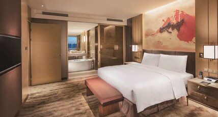 Hilton Shenyang Room Type - KING ONE BEDROOM SUITE