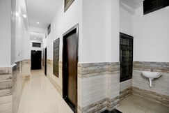 SPOT ON by OYO Hardik Palace