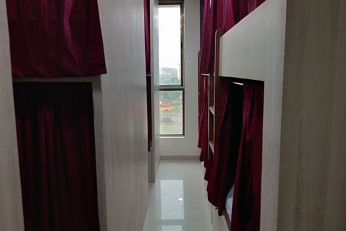 Diamond Hotel Dormitory - Tap to explore photos