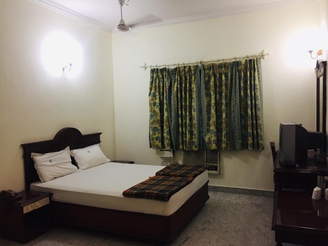 HOTEL CHITHRA, NAGERCOIL - Tap to explore photos