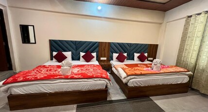 Hotel Maa Bhuvneswari, Badrinath Ji Room Type - Quad Sharing Room Hotel Maa Bhuvneswari, Badrinath Ji Room Type - Quad Sharing Room