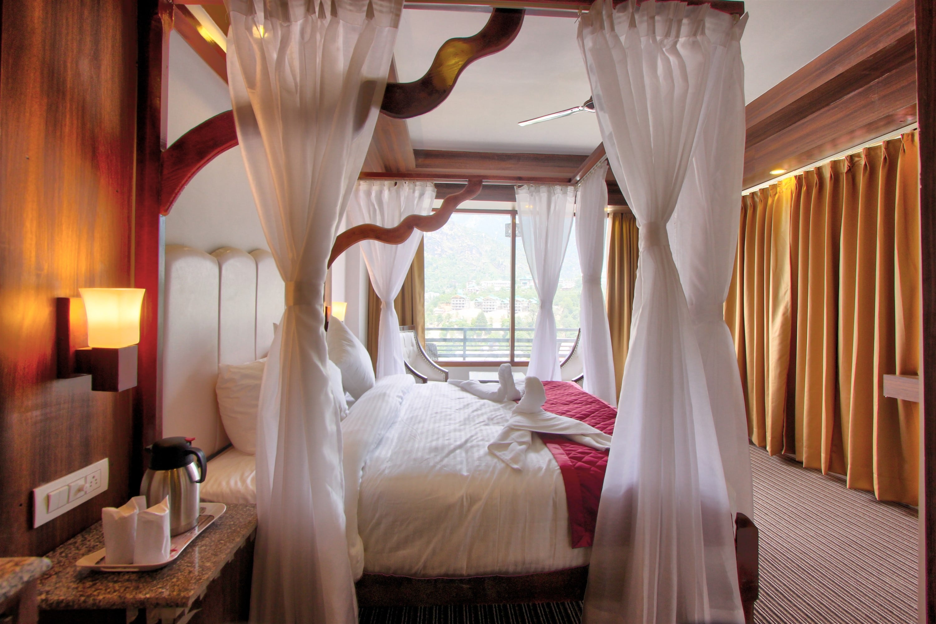 Apple Bud Chalet (All Rooms with Hot and Cold AC) - Tap to explore photos