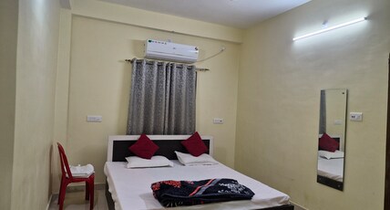 Hotel Lakshmi Inn Room Type - Deluxe Non Ac Room
