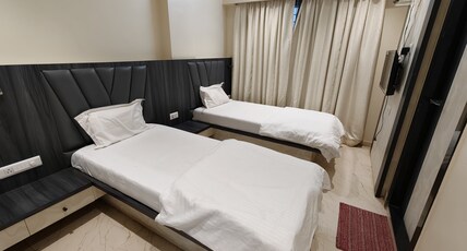 Hotel Madhur Room Type - AC Deluxe Twin Bed Room