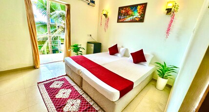 Hotel El Paso Room Type - Deluxe AC Room With Balcony